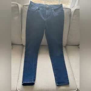 Cuidado con el Perro Classic Blue Women's Jeans